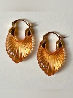 Apricot Belle Water Drop Hoop Earrings